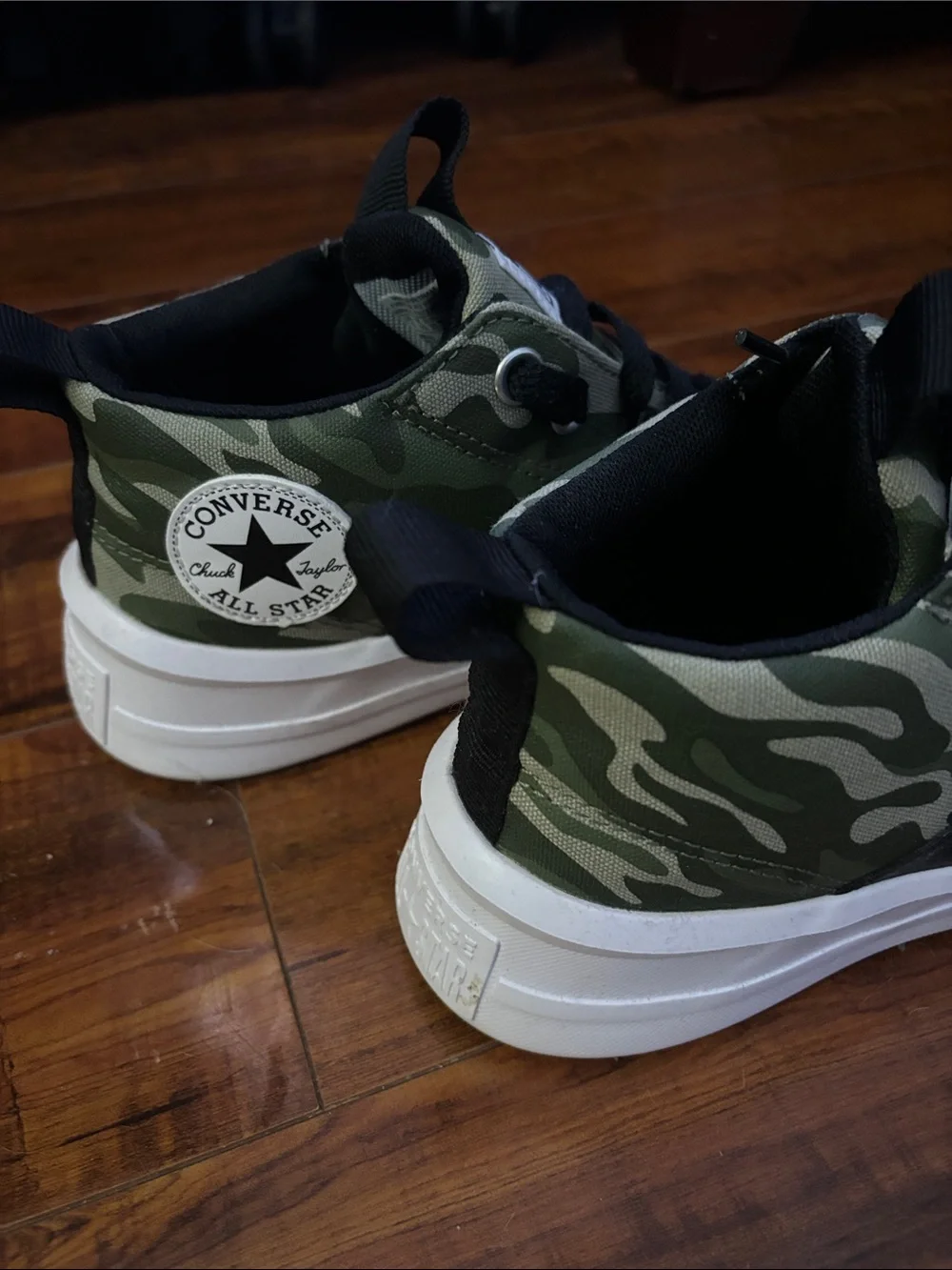 Converse Kids Camo Green Black White Low-Top Sneakers